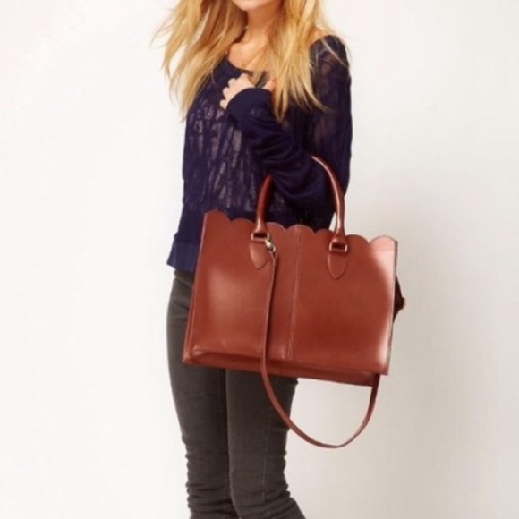 ASOS Scalloped Edge Brown Leather Shopper Bag - Picture 4 of 8